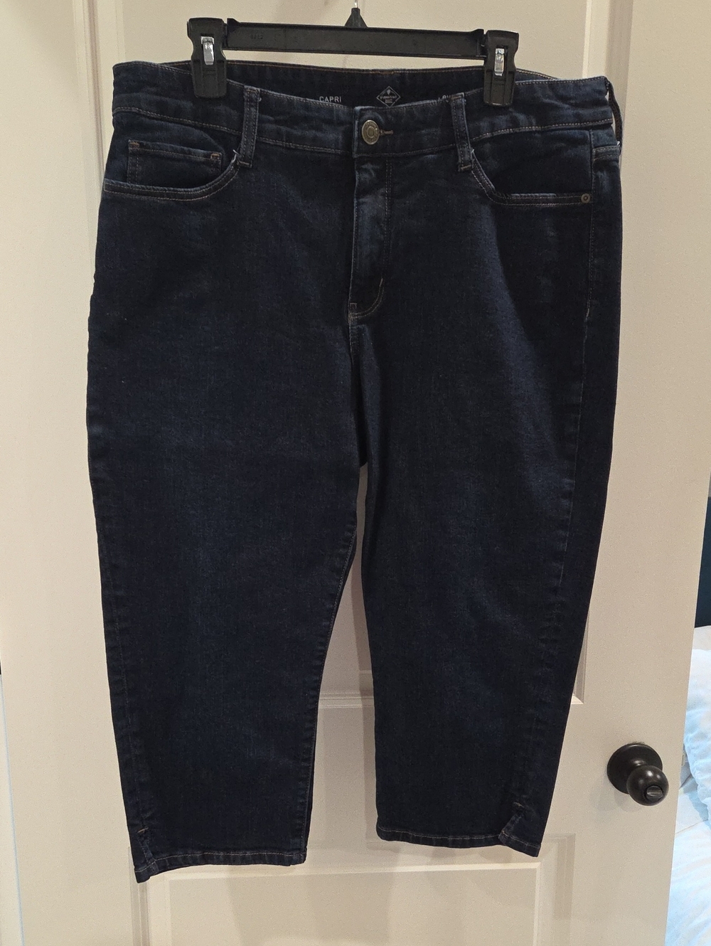 St. John's Bay Dark Blue Capri Jeans